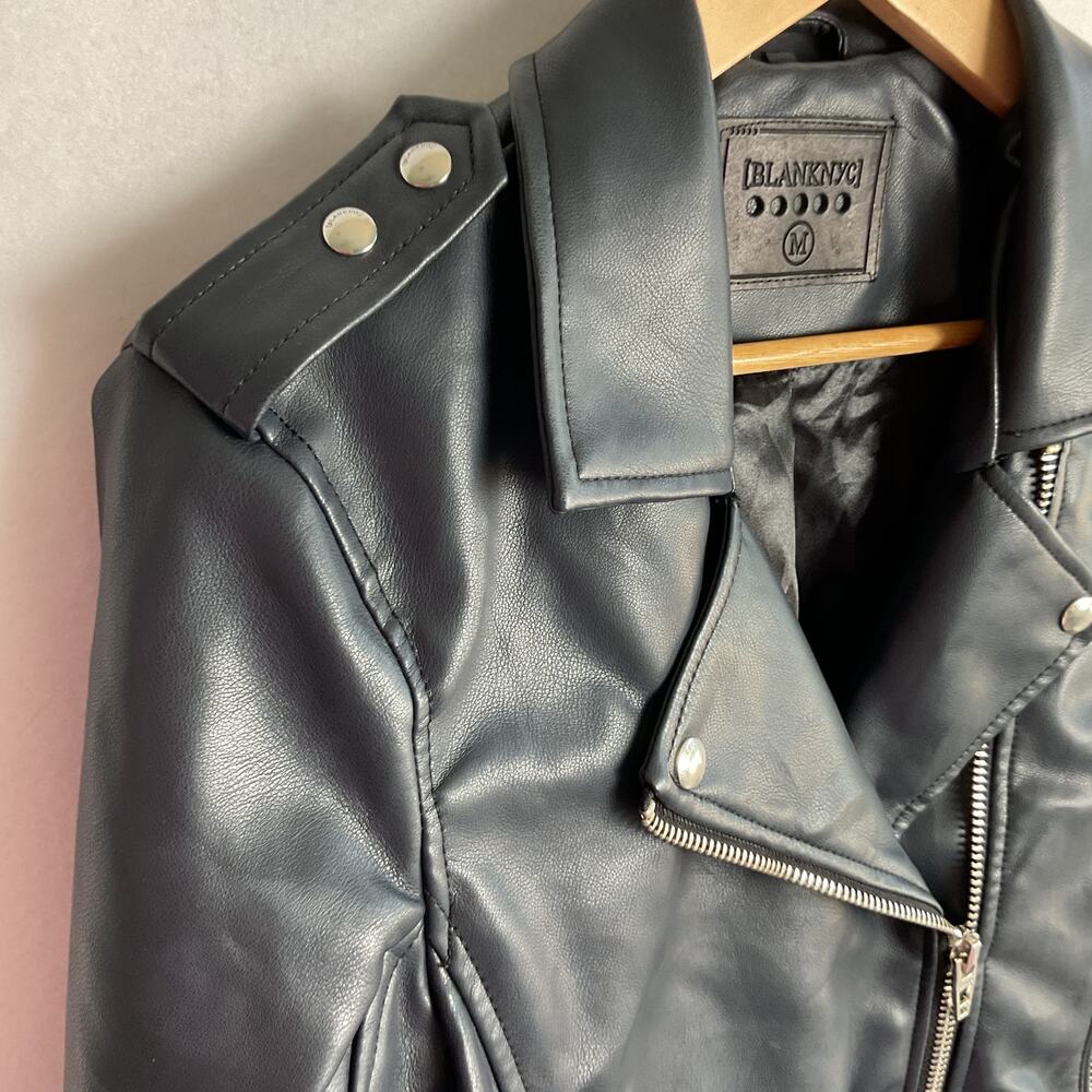 BLANKNYC Womens Vegan Leather Motorcycle Jacket Medium - Picture 4 of 9